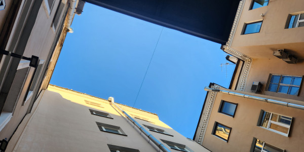 Trabajos Verticales en Fachadas de Edificios / Viviendas en Móstoles · Pintado de Fachadas y Patios Interiores de Luces