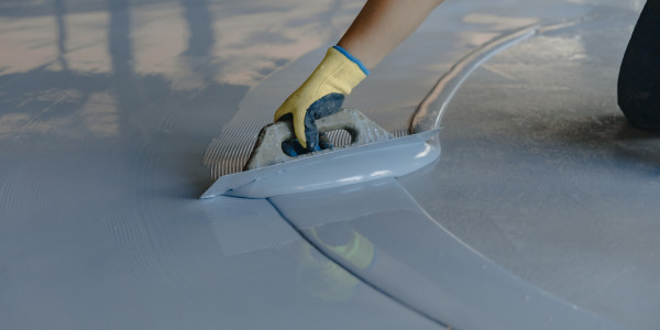 Trabajos Verticales en Fachadas de Edificios / Viviendas en Móstoles · Pintura y Pavimentos para Pintar Garajes y Parkings