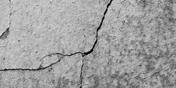 Trabajos Verticales en Fachadas de Edificios / Viviendas en Móstoles · Reparación, Sellado de Grietas y Desperfectos
