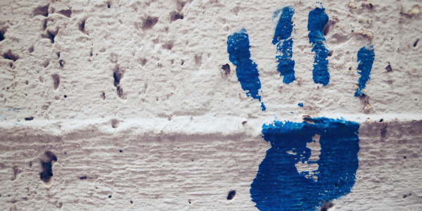 Pintar Fachadas de Empresas / Negocios / Locales Comerciales en Móstoles · Limpieza, Borrado y Eliminado de Grafiti / Pintura Antigrafiti